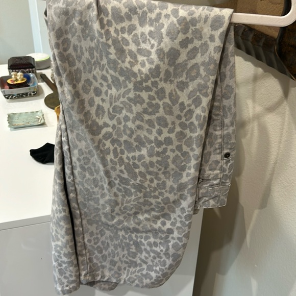 Chico Short/3/4 length Leopard Jeans - Picture 1 of 5